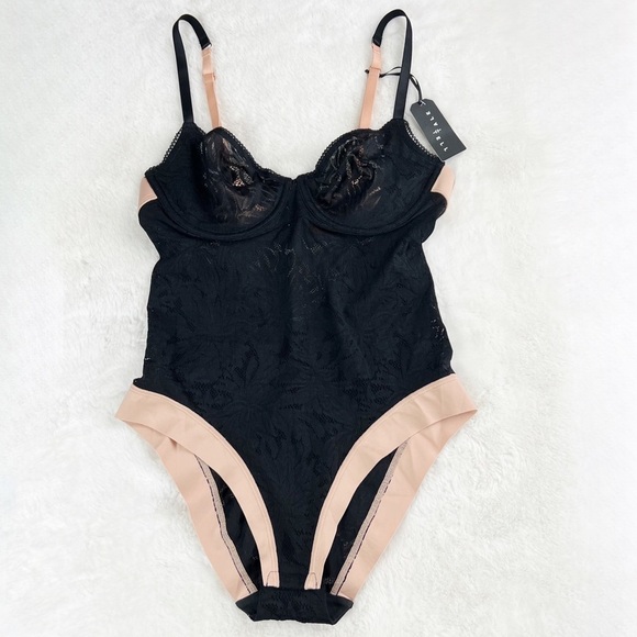 NWT Soma Tell Tale Lace Bodysuit Lingerie Black/Tan - Picture 2 of 5